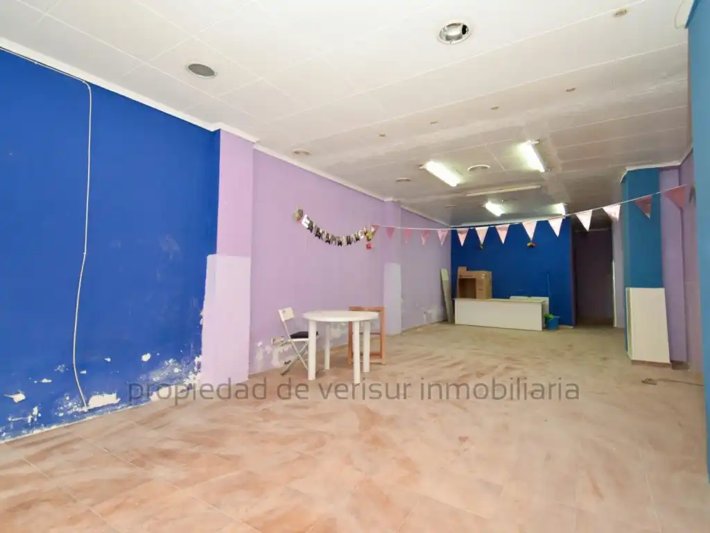 Local comercial de lloguer a Casco Antiguo, imagen 2