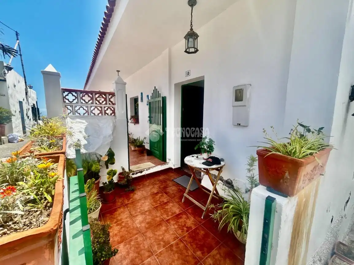 Vista exterior de Casa o chalet en venta en Güímar con Aire acondicionado, Jardín privado y Terraza
