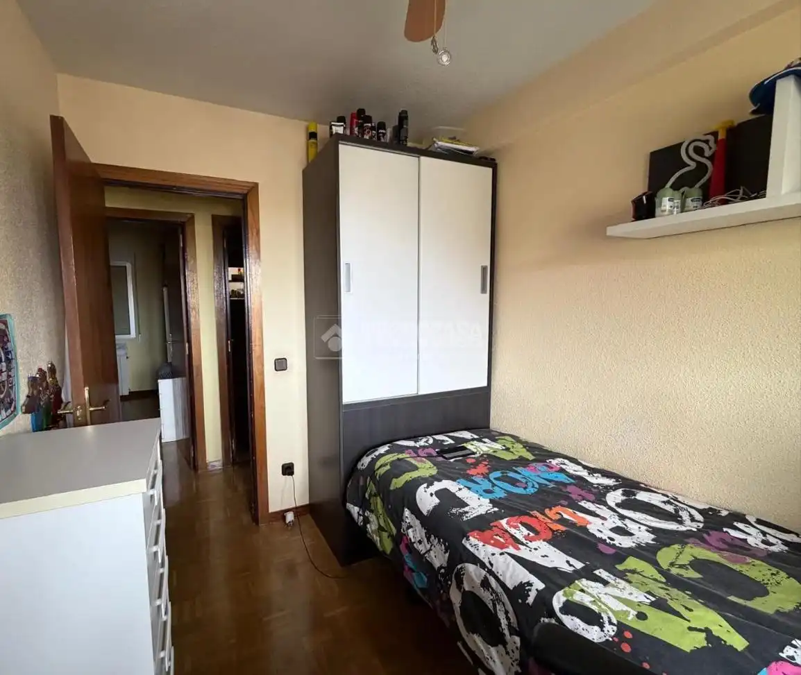 Habitación de Piso en venta en Torrejón de Ardoz con Terraza y Piscina comunitaria