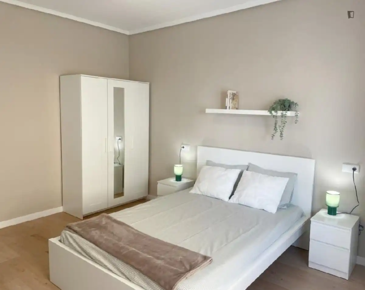 Dormitori de Apartament per a compartir en Elche / Elx amb Moblat, Forn i Rentadora