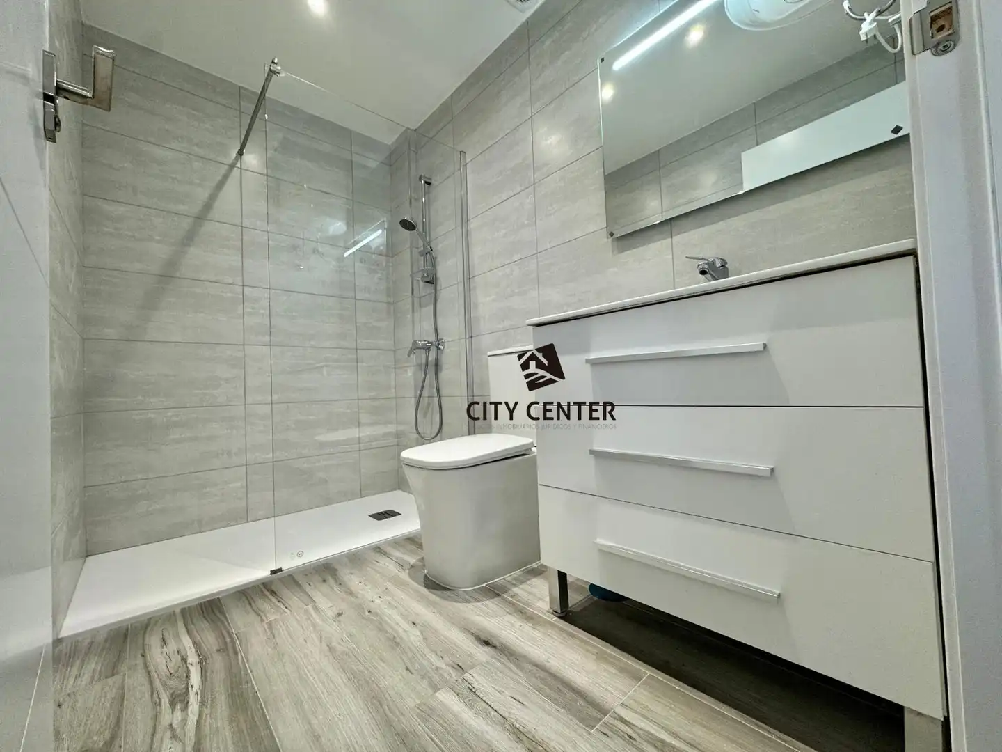Bathroom of Flat for sale in Arona  with Furnished and Community pool