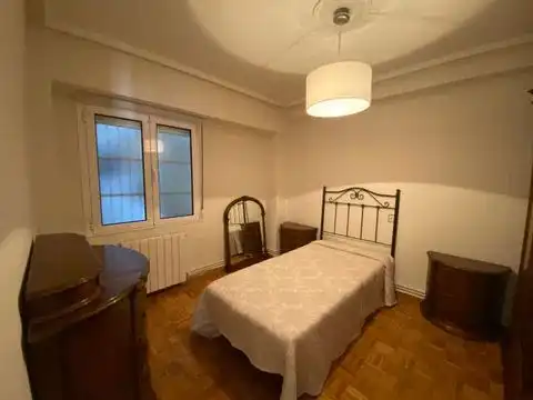 Dormitori de Pis en venda en Gijón 