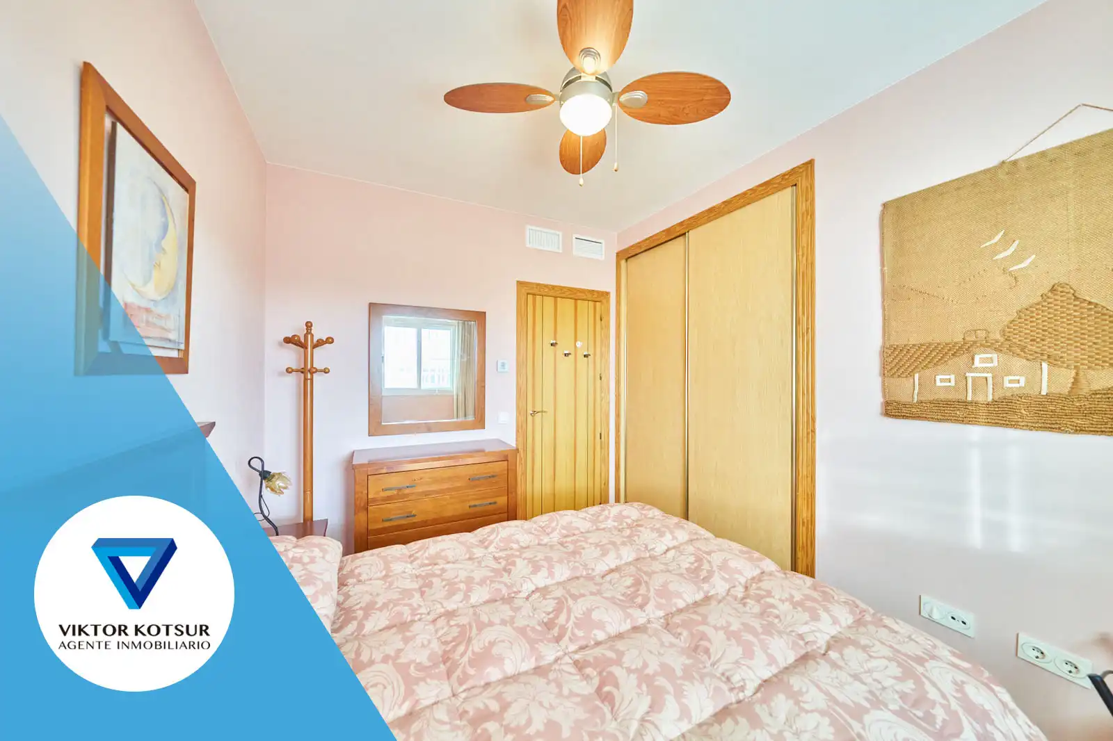 Bedroom of Attic for sale in Roquetas de Mar  with Air Conditioner, Heating and Terrace