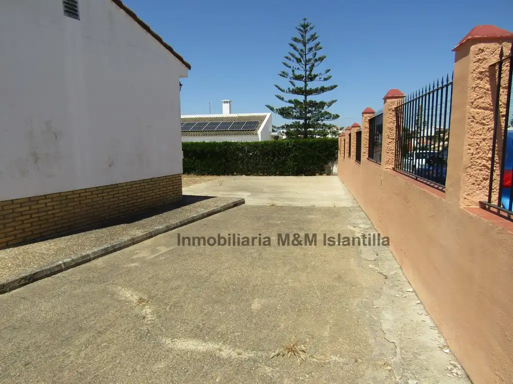 Vista exterior de Casa o chalet en venta en Ayamonte con Jardín privado, Terraza y Amueblado