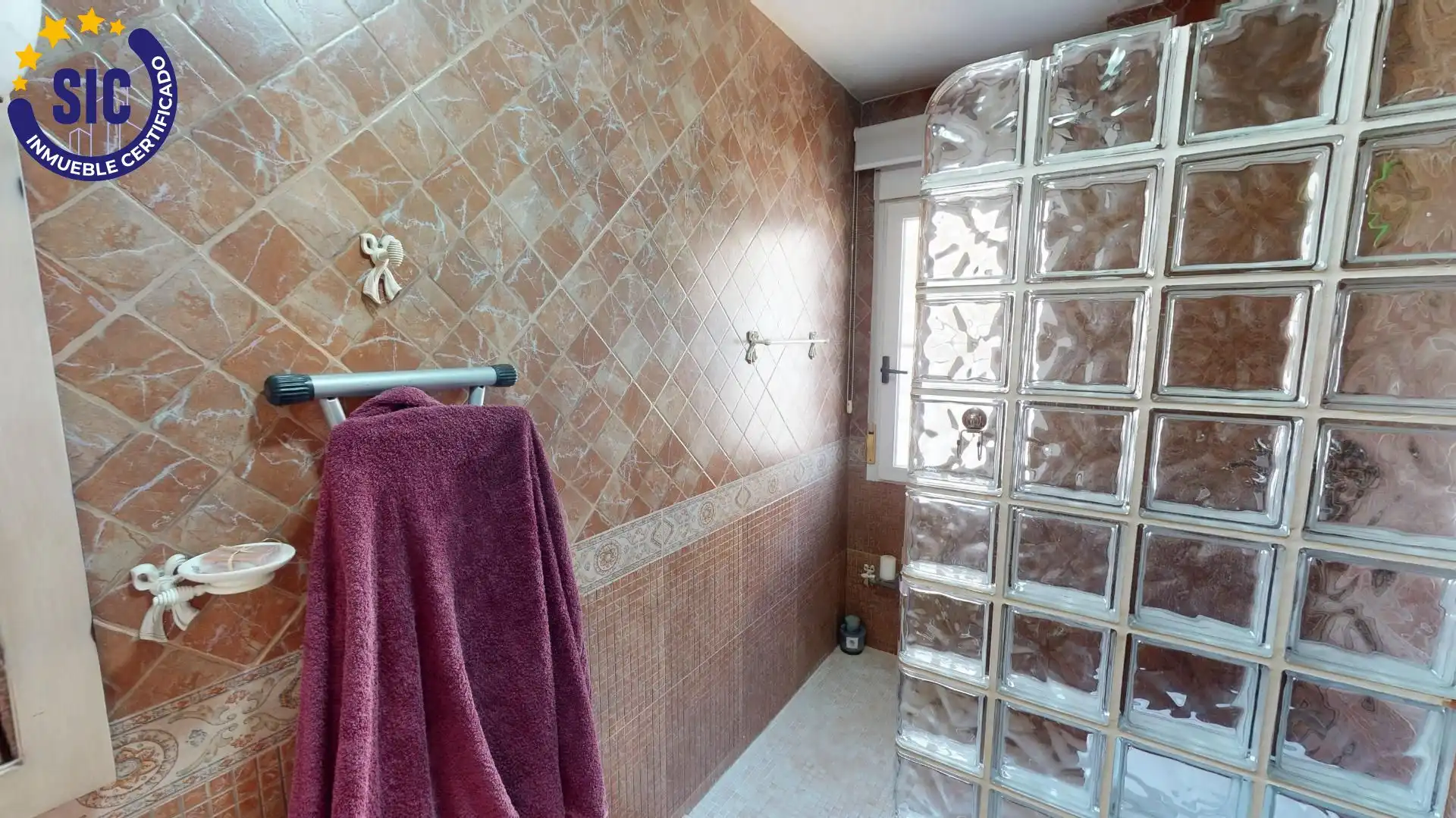 Bany de Casa o xalet en venda en Benicasim / Benicàssim amb Aire condicionat, Jardí privat i Parquet