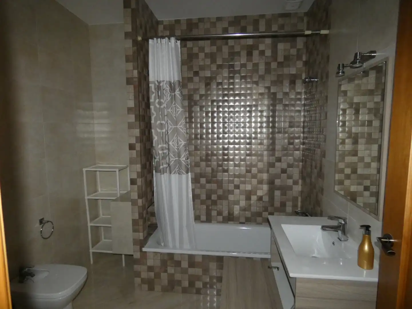 Badezimmer von Wohnung zur Miete in Azuaga mit Klimaanlage, Terrasse und Möbliert