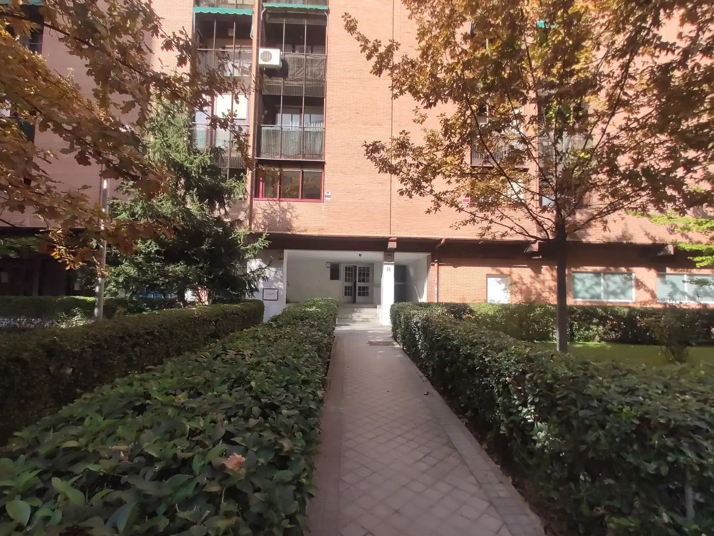 Vista exterior de Pis de lloguer en Madrid amb Aire condicionat, Calefacció i Jardí privat