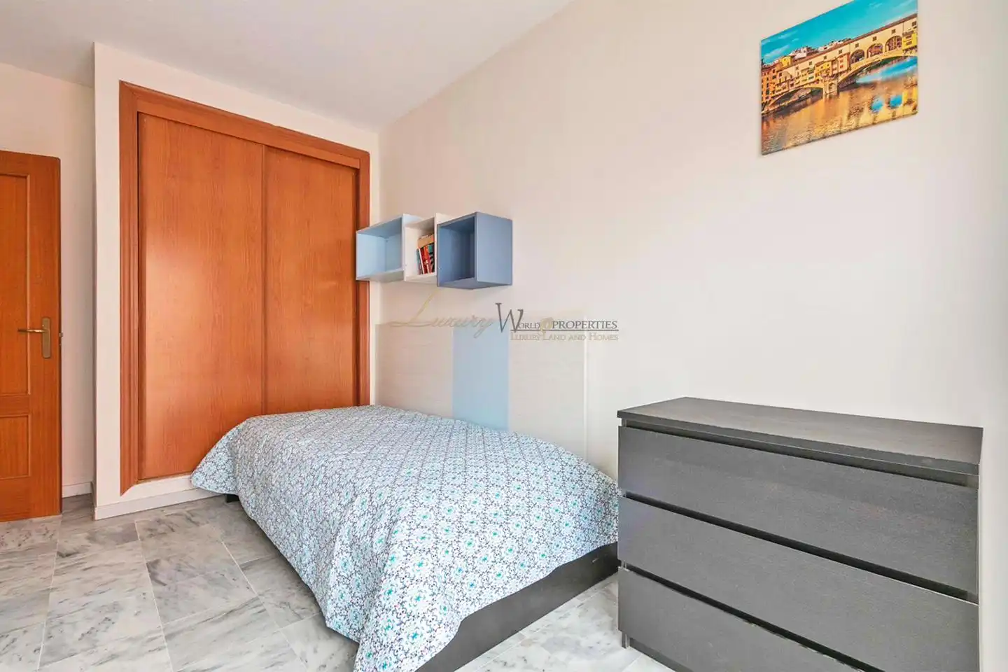 Dormitori de Apartament en venda en Arona amb Terrassa, Traster i Moblat