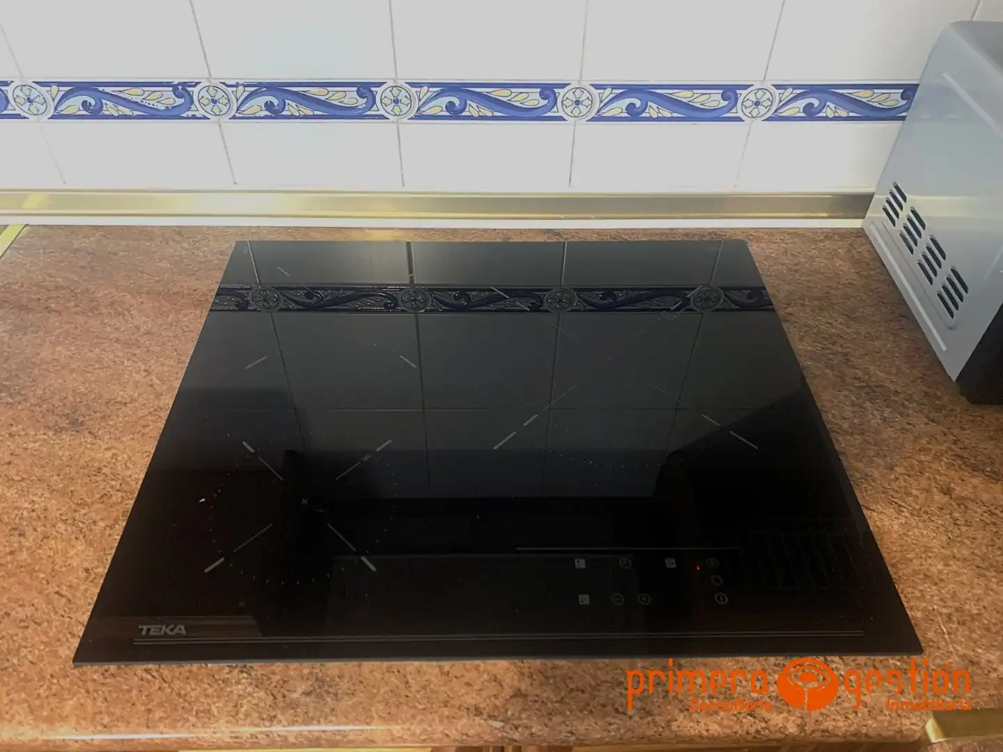 Cuina de Casa o xalet en venda en Constantina amb Terrassa i Moblat