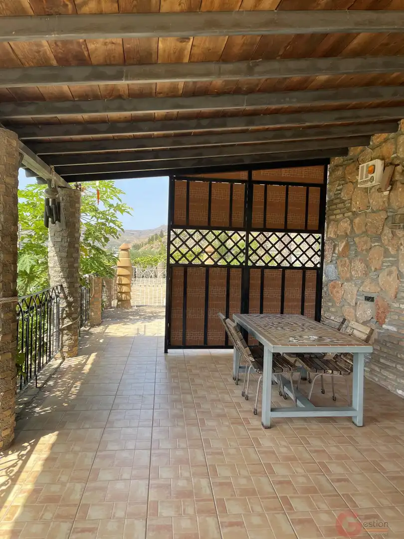 Country homes for sale in Lobres