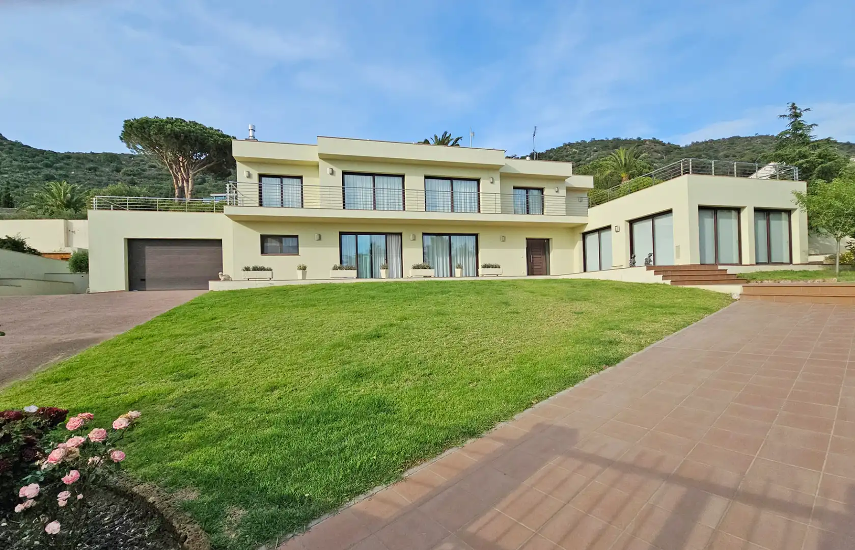 Chalet con piscina en venta en Carrer Xaloc, imagen 3