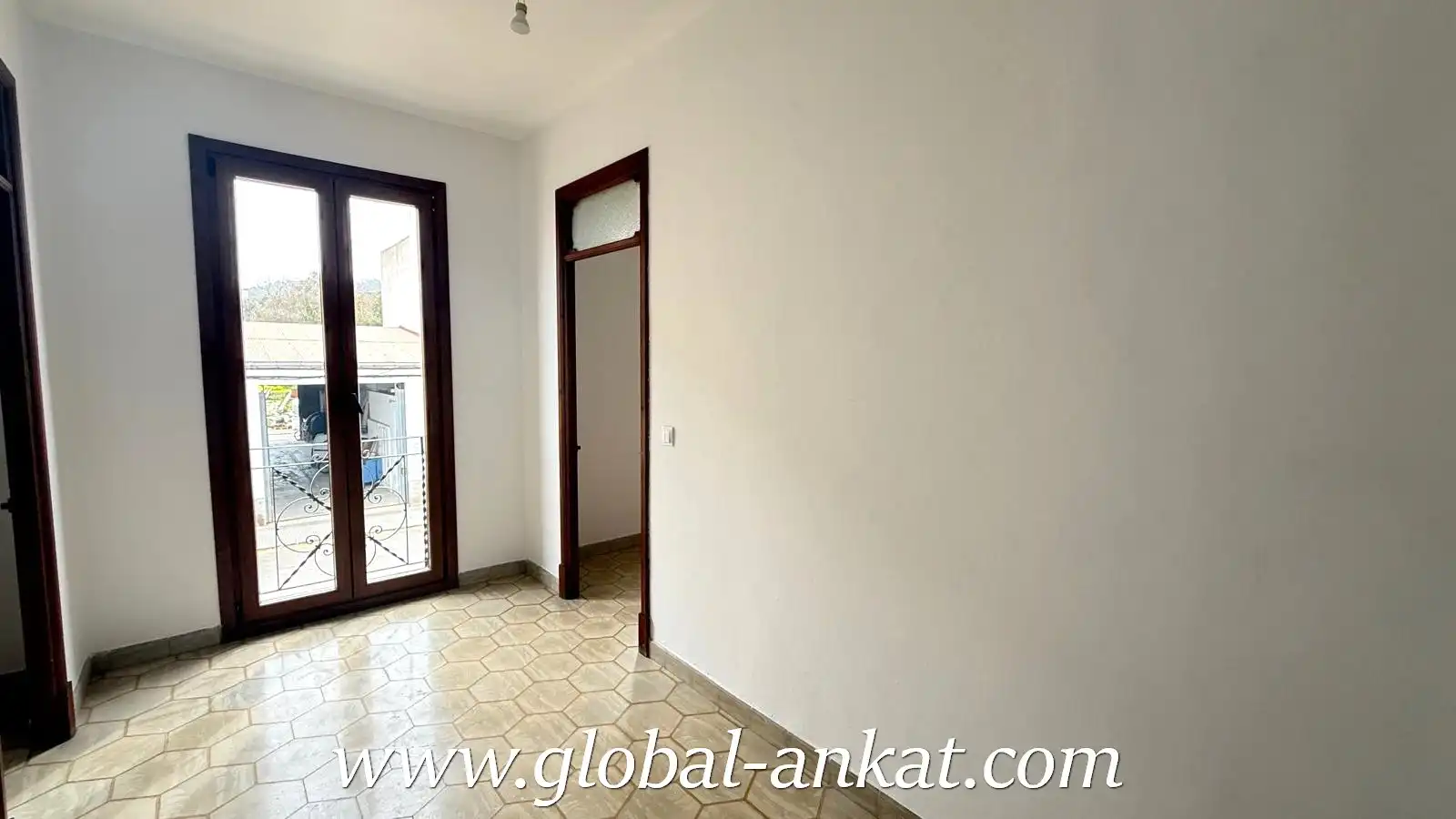 Wohnung zum Verkauf in Felanitx mit Terrasse, Abstellraum und Möbliert