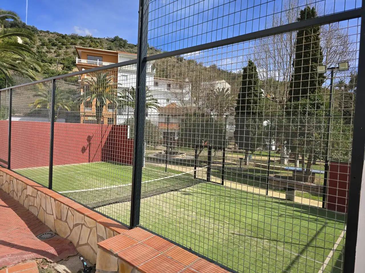Garden of Houses for sale in Viñuela