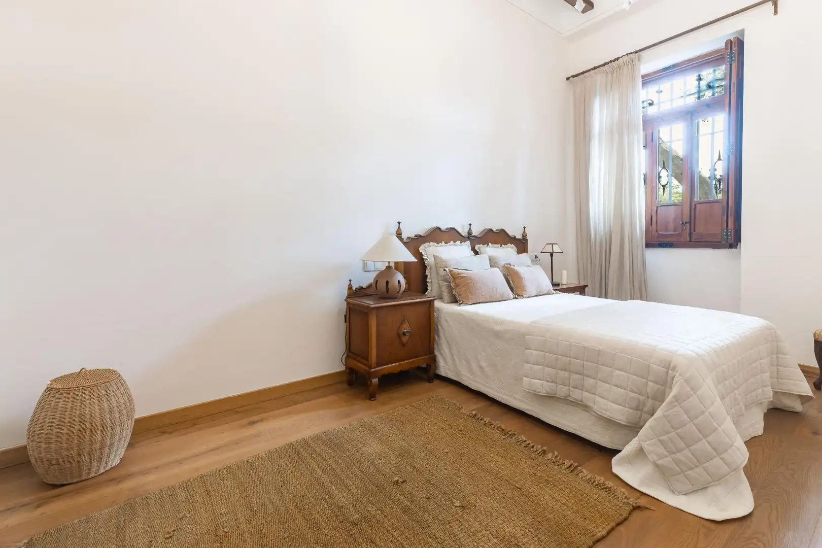 Bedroom of Houses for sale in Xàtiva  with Air Conditioner, Private garden and Terrace