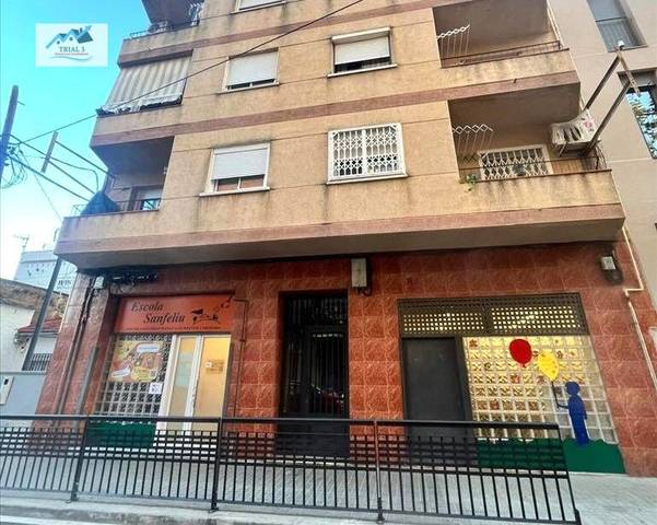 Piso en Venta en  EMIGRANT DE L' en Sanfeliu
