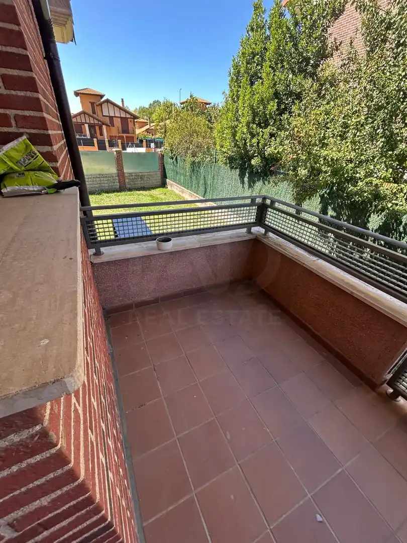 Terraza de Casa o chalet de alquiler en Sariegos, León