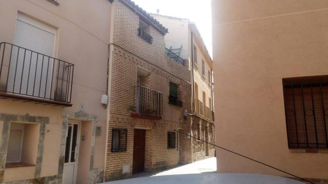 Casa adosada en Venta en SANTIAGO en Novallas