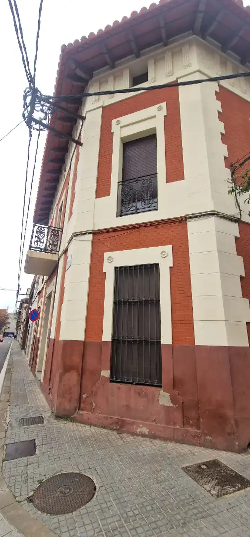 Vista exterior de Casa o chalet en venta en El Prat de Llobregat con Calefacción, Jardín privado y Terraza