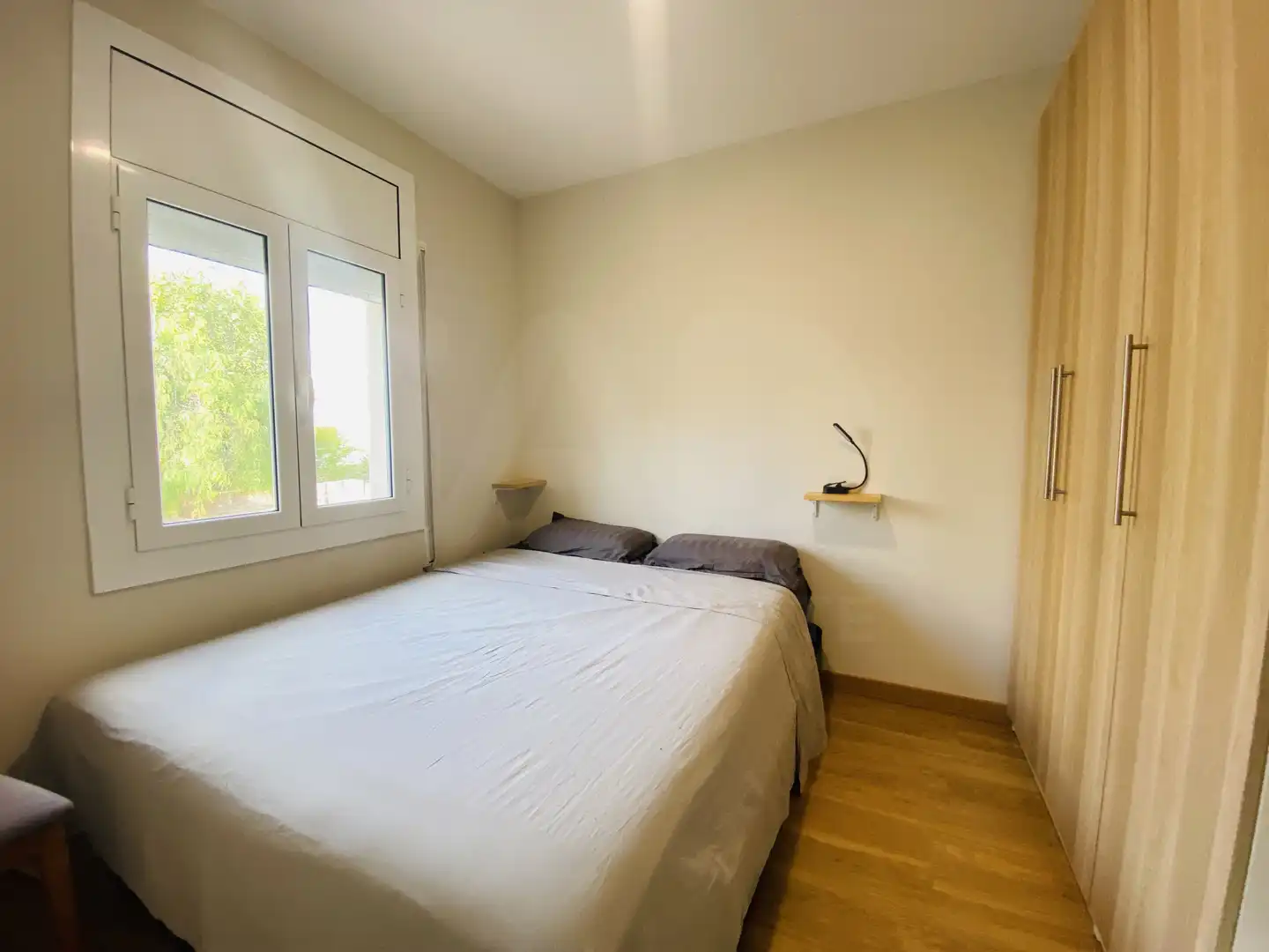 Schlafzimmer von Wohnung zur Miete in Sitges mit Klimaanlage und Terrasse
