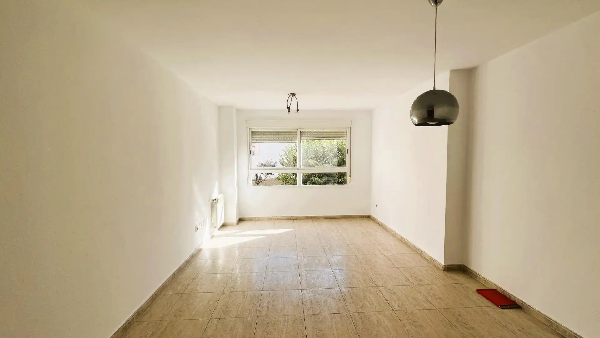 Piso con terraza en venta en Calle BERNAT ARTOLA 21, imagen 3