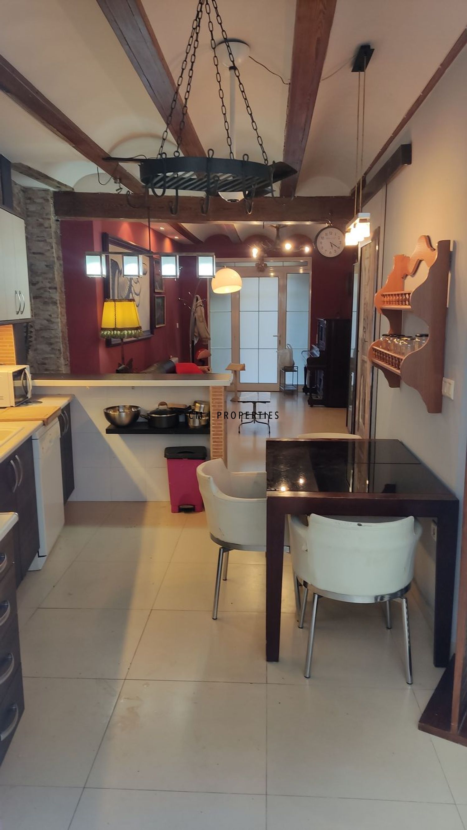 Cocina de Piso de alquiler en  Valencia Capital con Aire acondicionado, Calefacción y Terraza