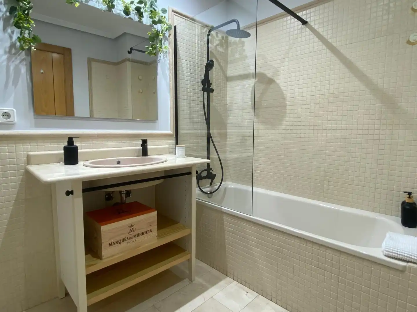 Flat for rent in Ensanche - Diputación