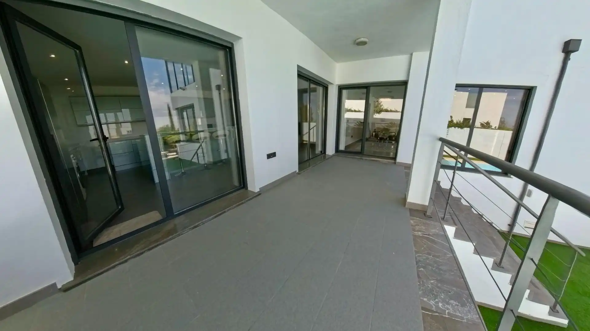 Reihenhaus mit Terrasse zur Miete in Calle CHARINAS, imagen 25