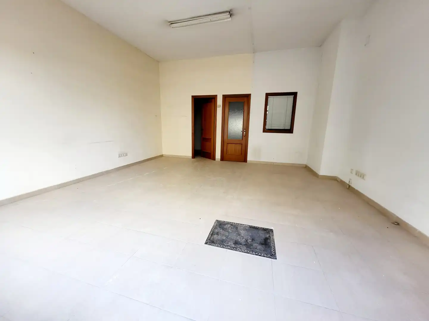 Business premises to rent in El Carbayedo - El Quirinal, imagen 4
