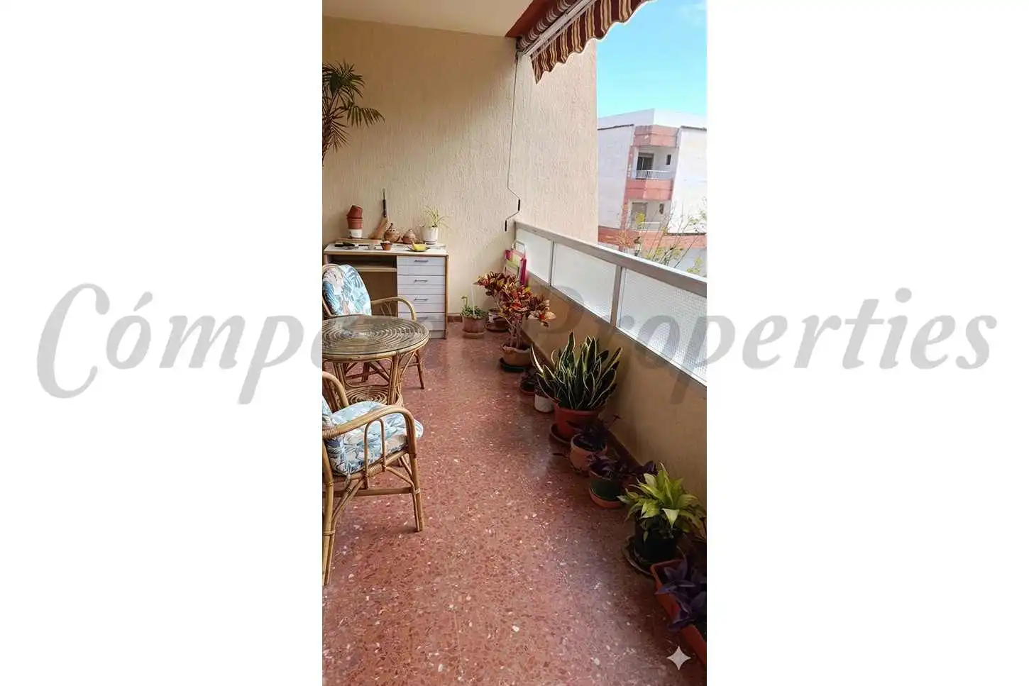 Terraza de Apartamento en venta en Nerja con Amueblado y Balcón