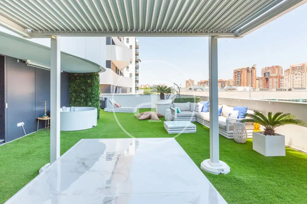 Terrasse von Wohnung zum Verkauf in Valencia mit Klimaanlage, Heizung und Privatgarten