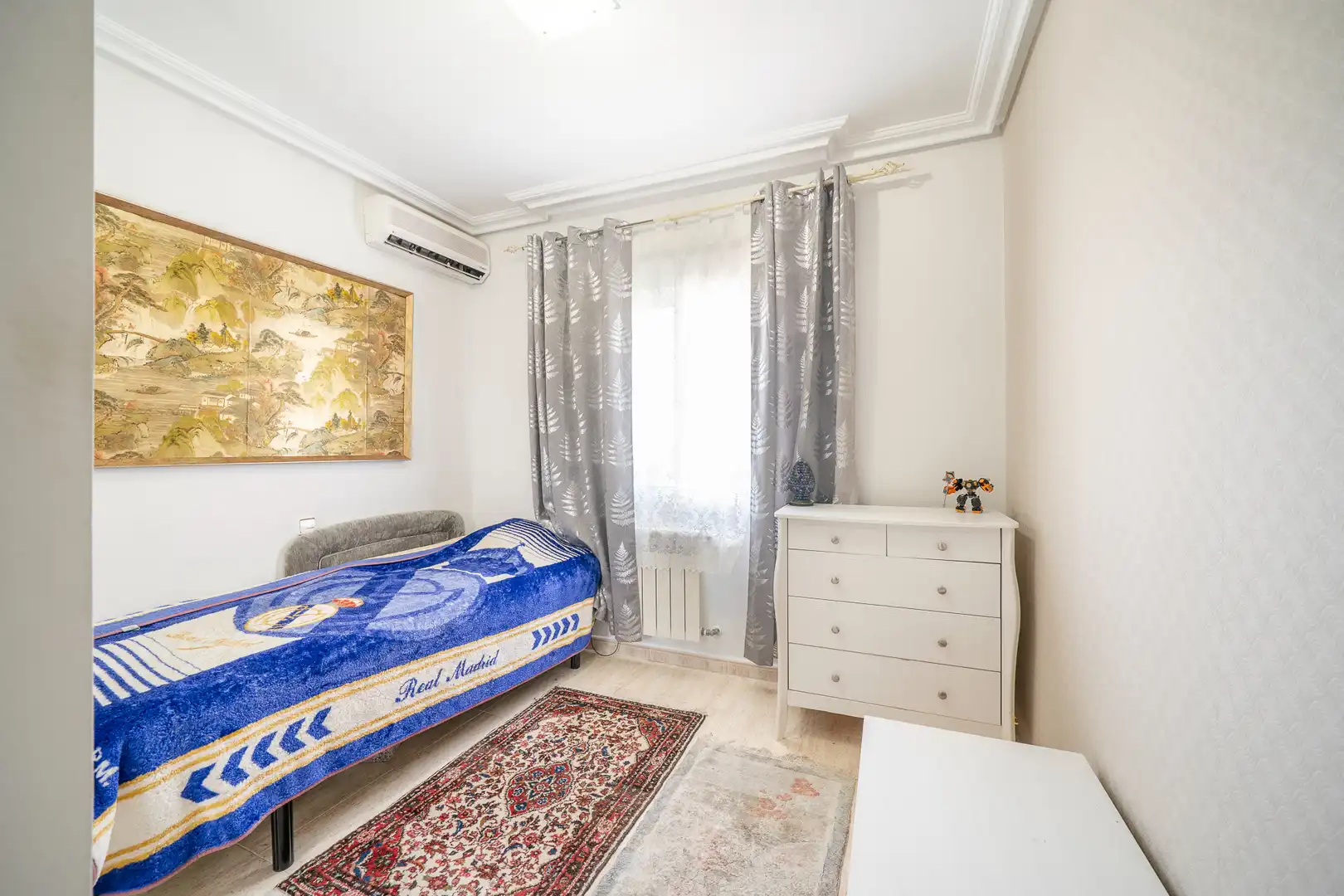 Habitación de Casa adosada en venta en Guardamar del Segura con Aire acondicionado, Jardín privado y Terraza