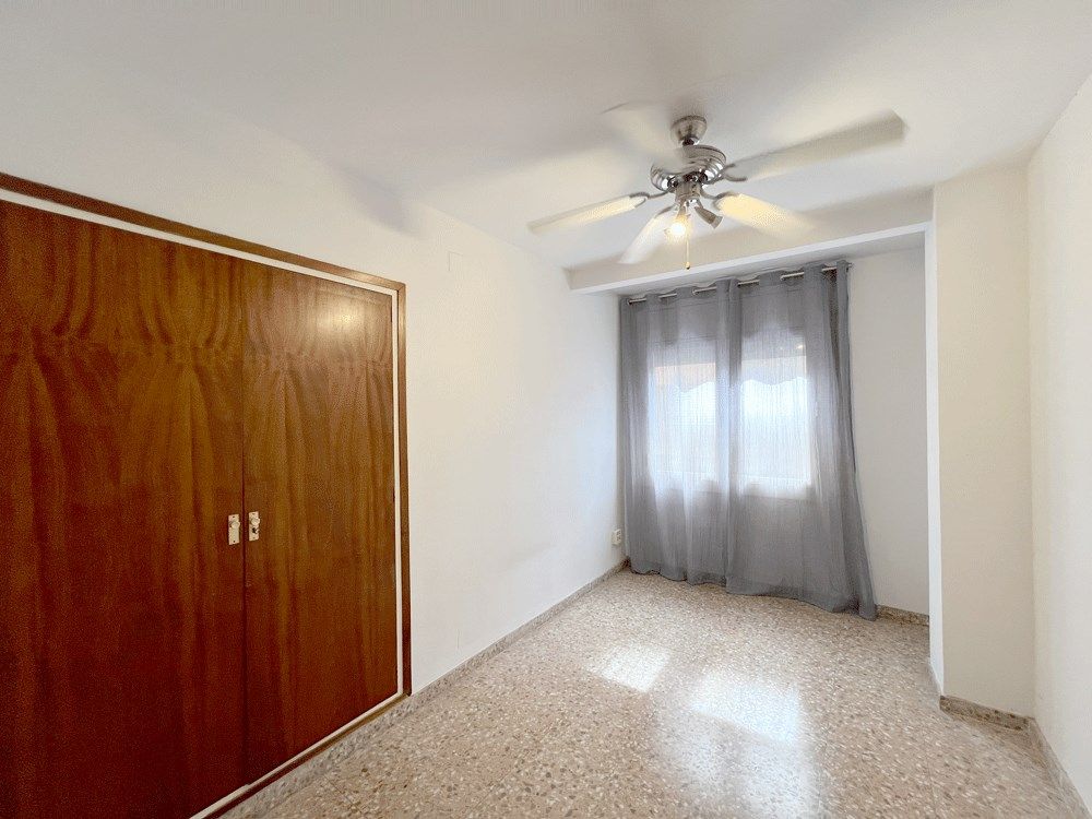 Flat for sale in DE L"AVENIR