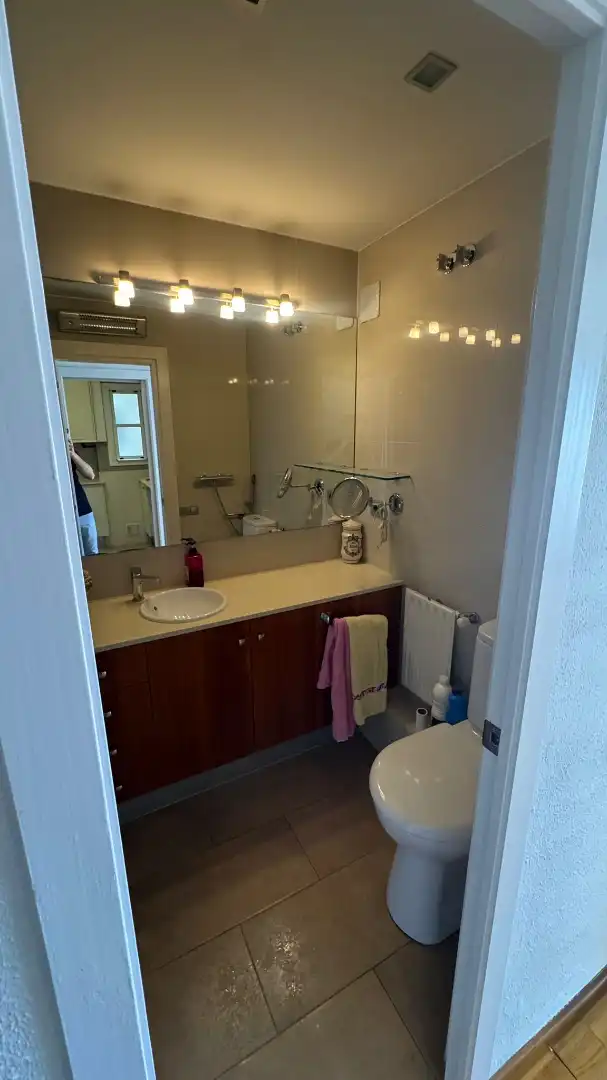 Baño de Ático en venta en Barcelona con Aire acondicionado, Terraza y Balcón