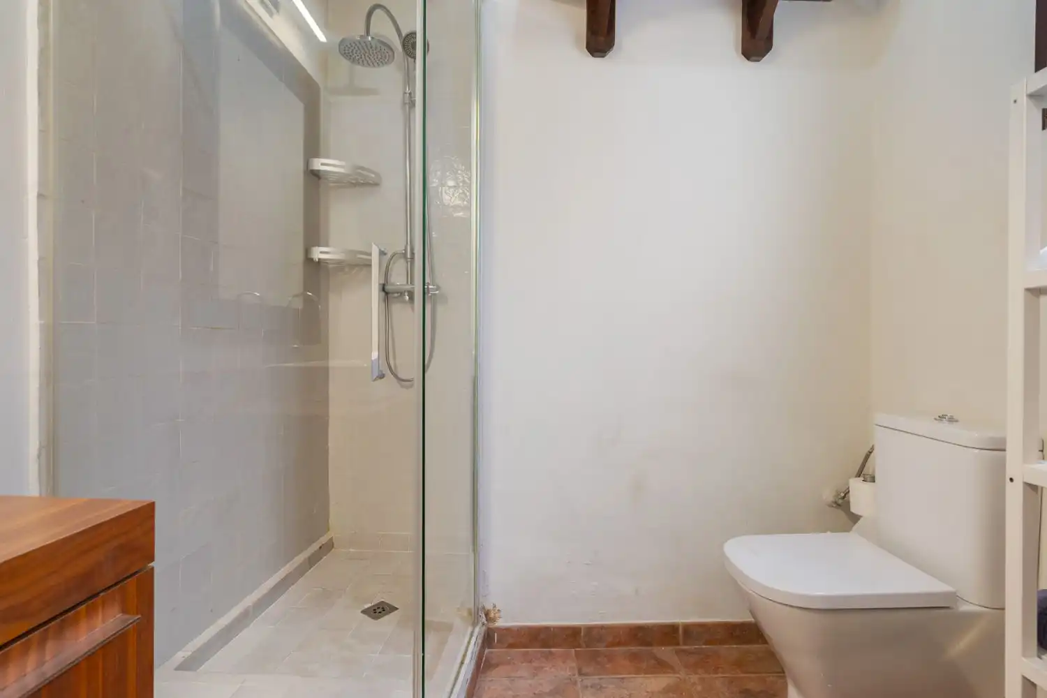 Baño de Piso en venta en Sevilla con Aire acondicionado, Trastero y Amueblado