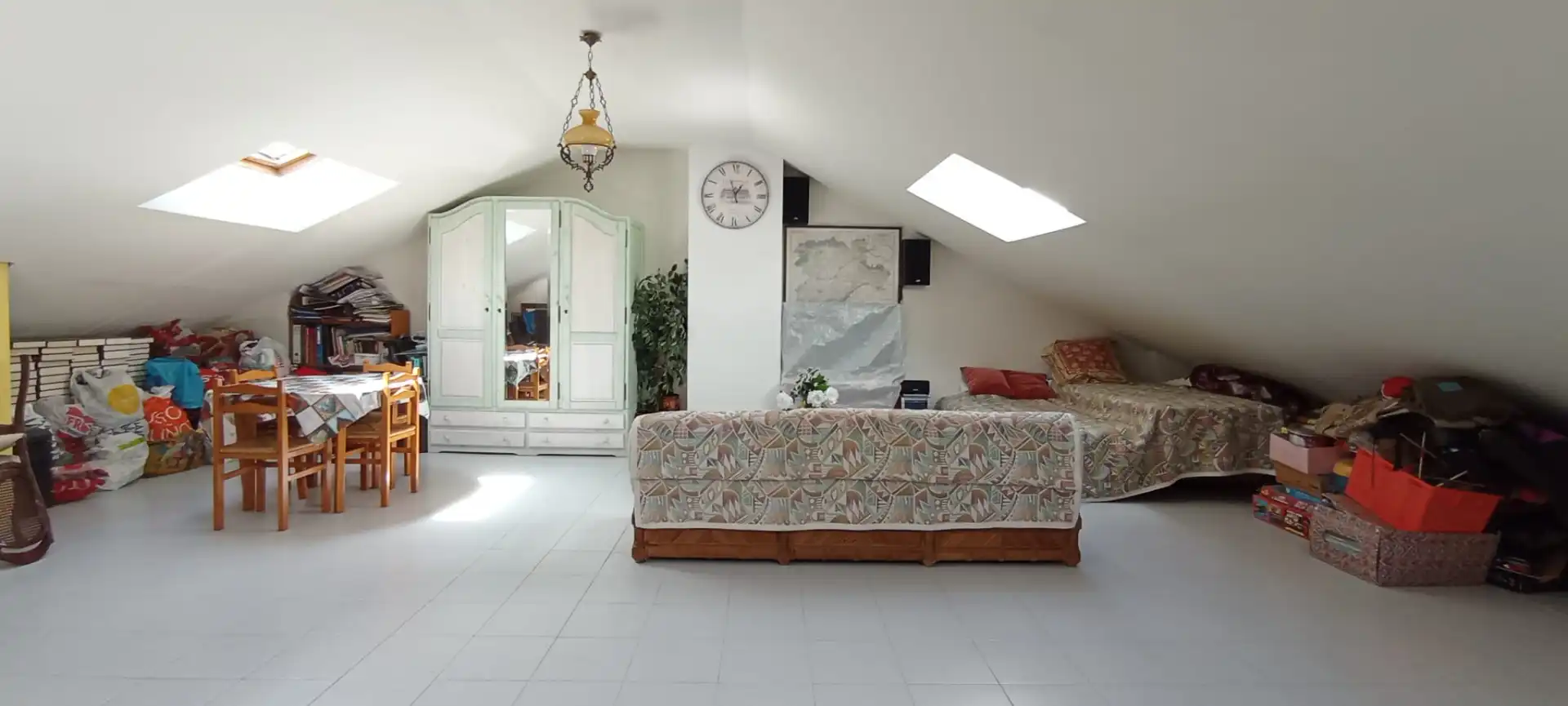 Sala d'estar de Casa adosada en venda en Simancas amb Calefacció, Jardí privat i Parquet