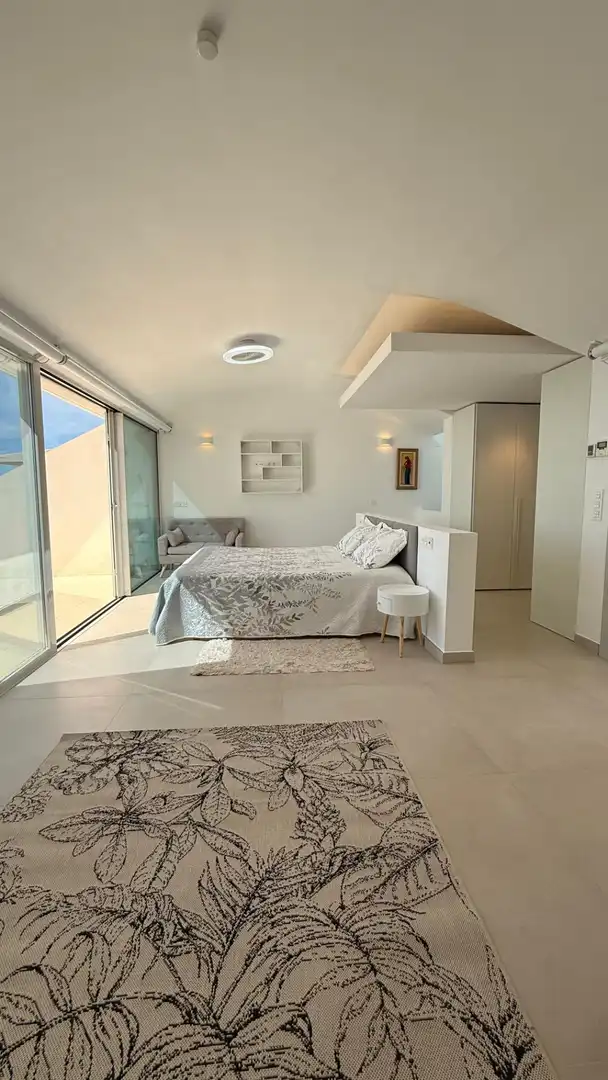 Schlafzimmer von Dachboden zum Verkauf in Benalmádena mit Klimaanlage, Terrasse und Abstellraum