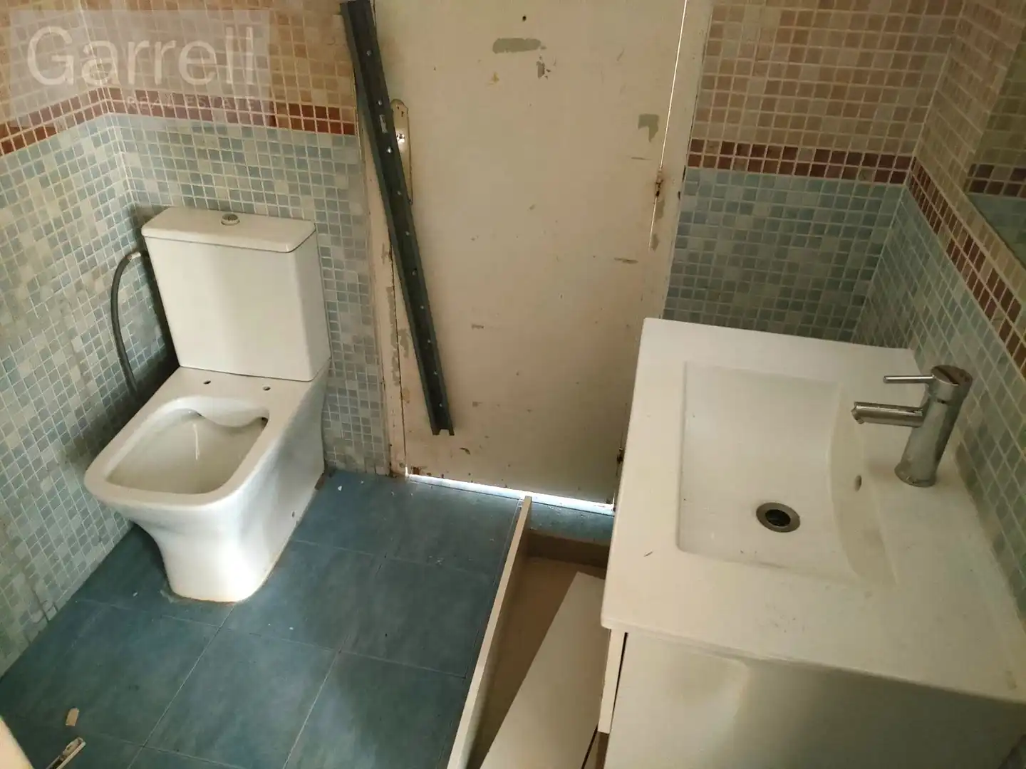 Baño de Piso en venta en Girona
