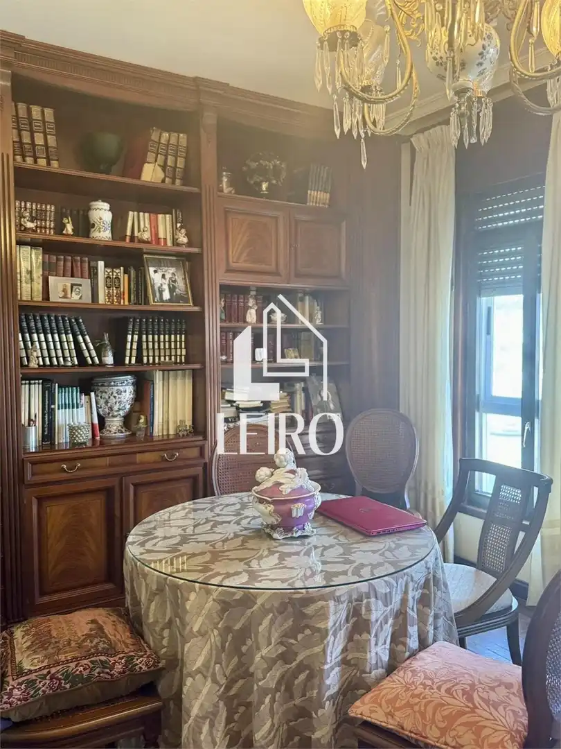 Sala d'estar de Casa adosada en venda en A Illa de Arousa  amb Calefacció, Terrassa i Moblat