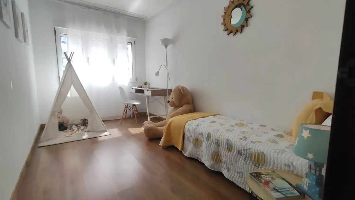 Bedroom of Flat for sale in Gijón   with Swimming Pool