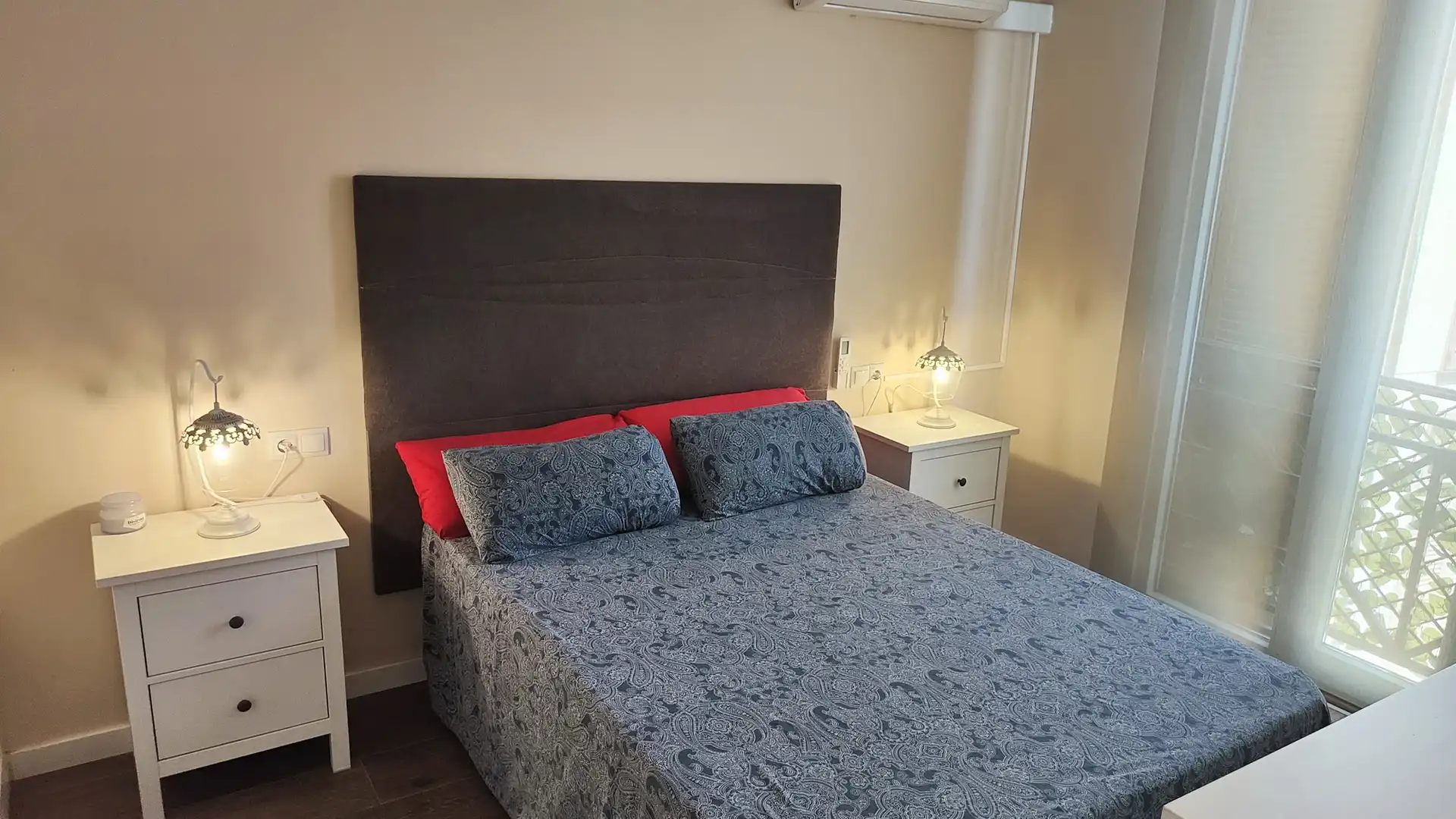 Schlafzimmer von Einfamilien-Reihenhaus zum Verkauf in Alcúdia mit Klimaanlage, Heizung und Privatgarten
