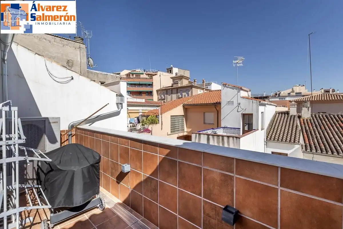 Terrassa de Casa o xalet en venda en Granada amb Calefacció, Terrassa i Piscina