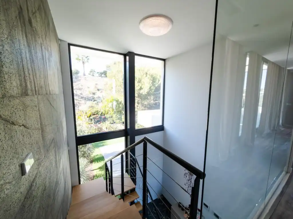 House with pool for sale in Avenida de las Colinas, imagen 11
