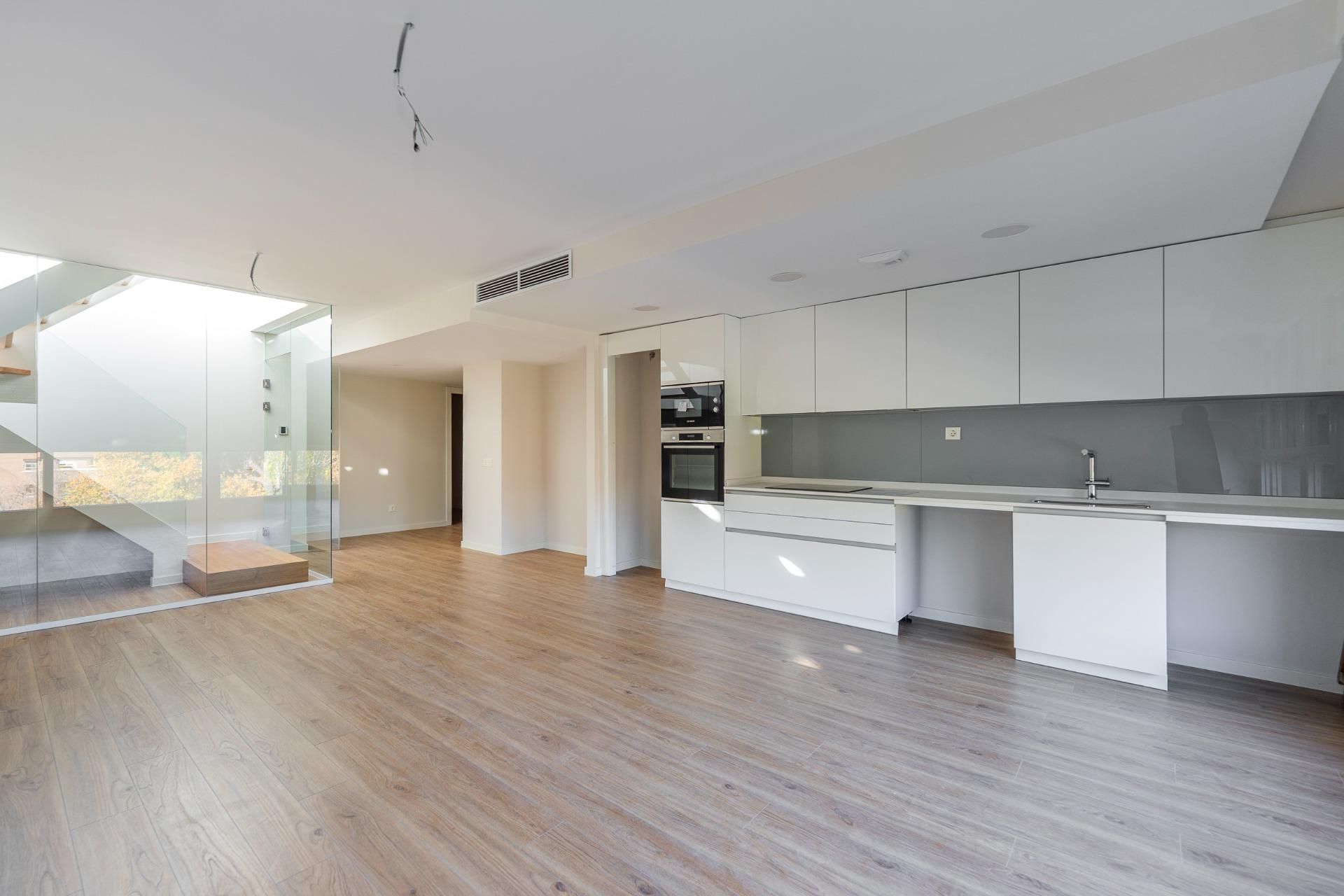 4 Viviendas y casas en venta en Calle Lorenzo Solano Tendero, Madrid  Capital | fotocasa