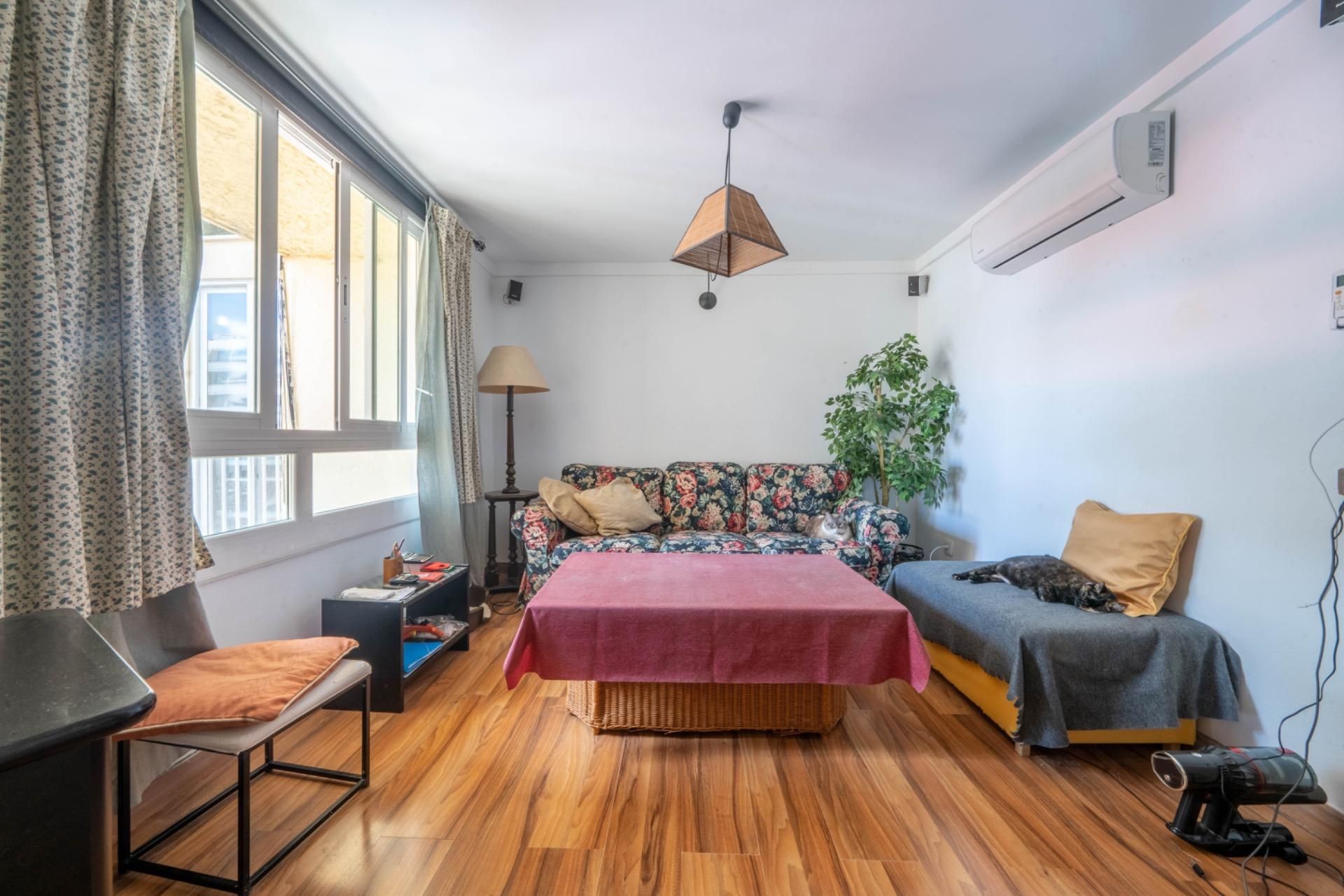 Sala d'estar de Apartament en venda en Alcúdia amb Aire condicionat, Jardí privat i Terrassa