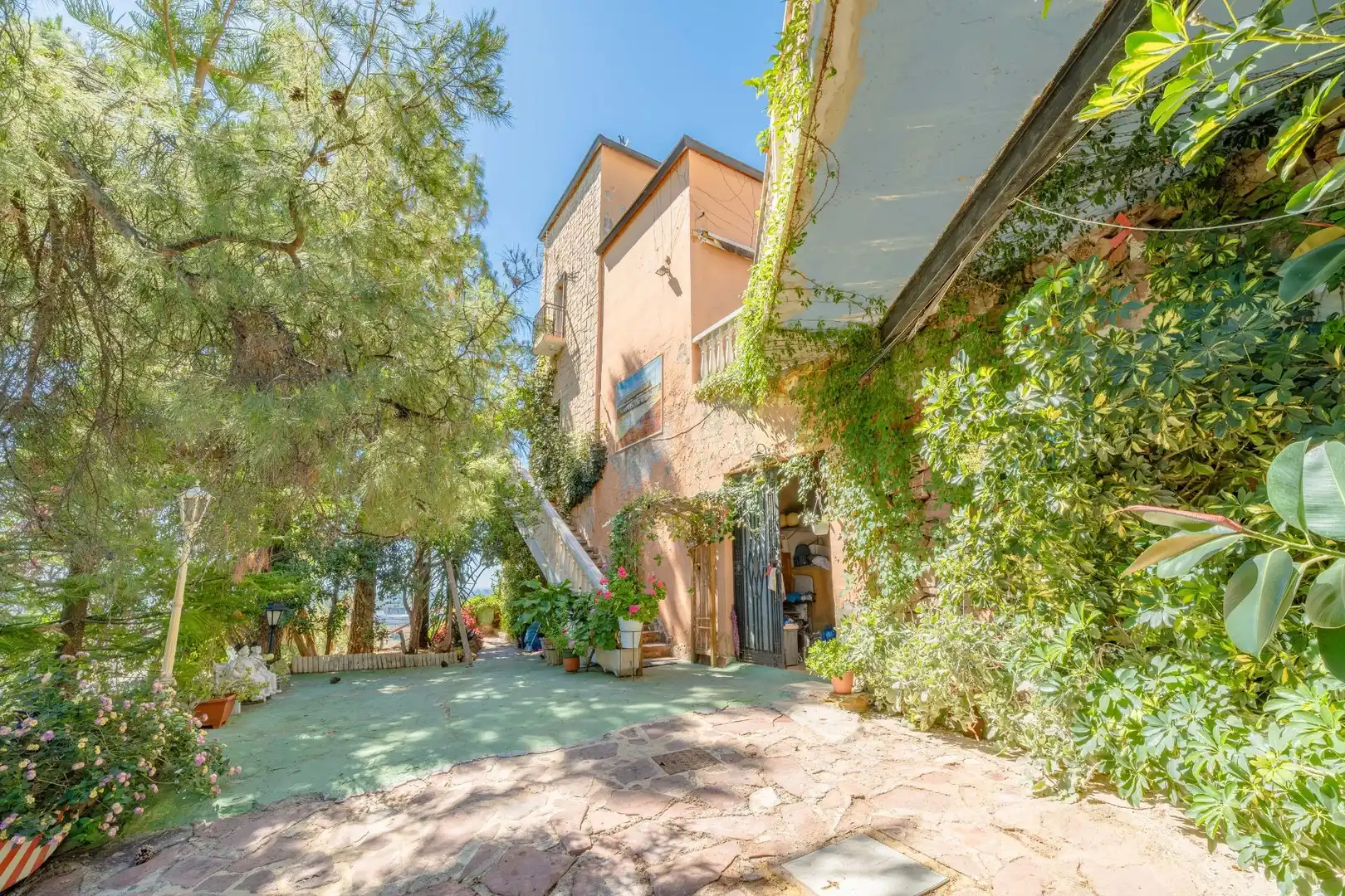 Detached house with terrace for sale in Paseo de las Cumbres, imagen 2