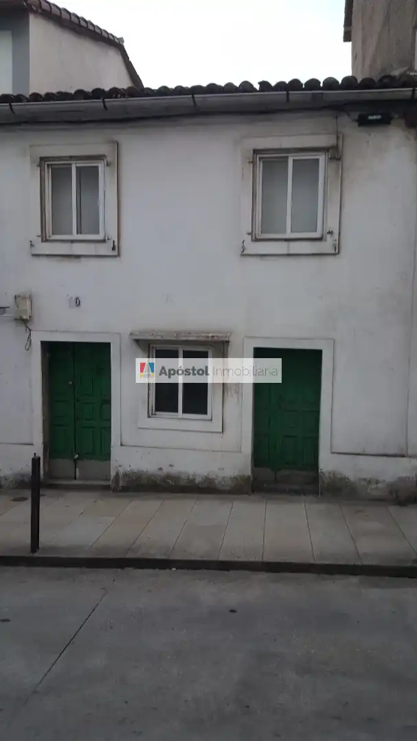 Vista exterior de Casa adosada en venta en Santiago de Compostela 