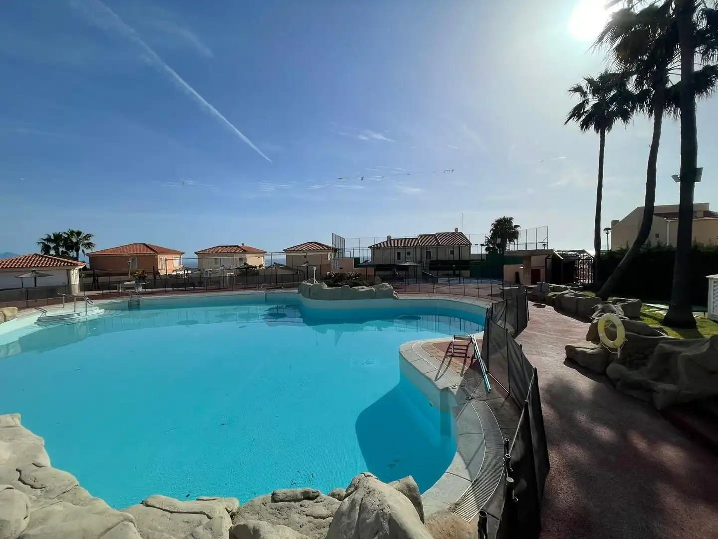 Piscina de Dúplex de lloguer en Santa Pola amb Aire condicionat, Calefacció i Jardí privat