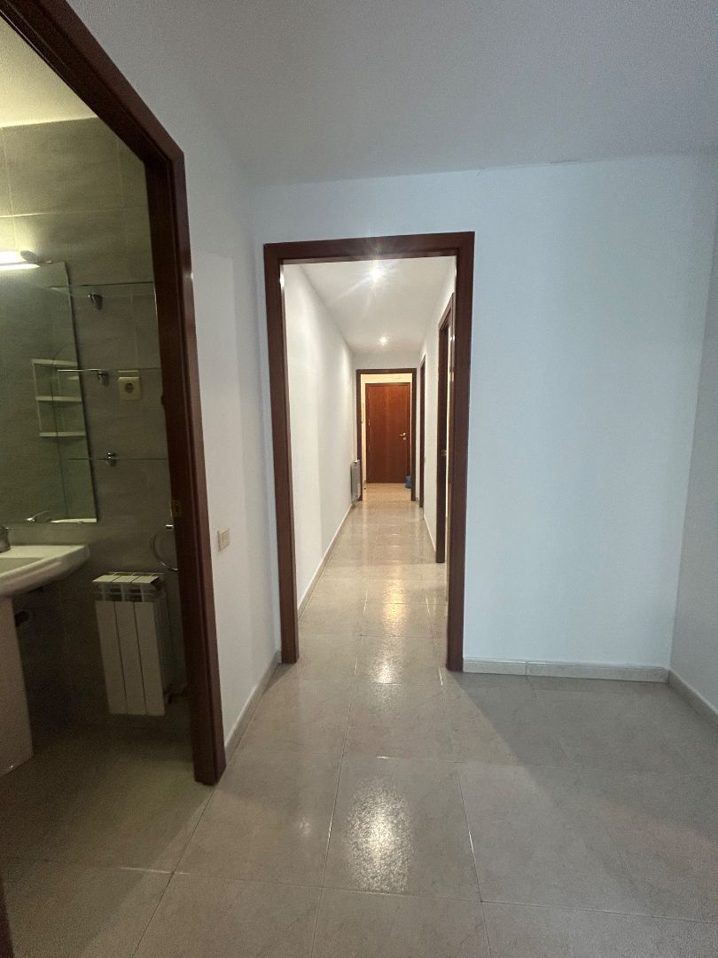 Flat to rent in  Barcelona Capital  with Air Conditioner, Heating and Oven