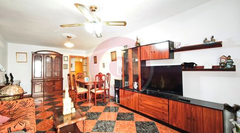 Foto 2 de Piso en venta en Calle Canalejas, 26, Centro Ciudad - El Carmen, Vélez-Málaga
