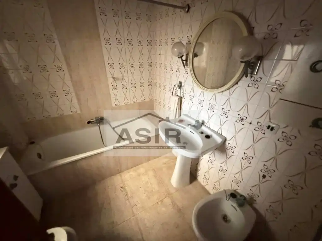 Badezimmer von Gebäude zum Verkauf in Alzira